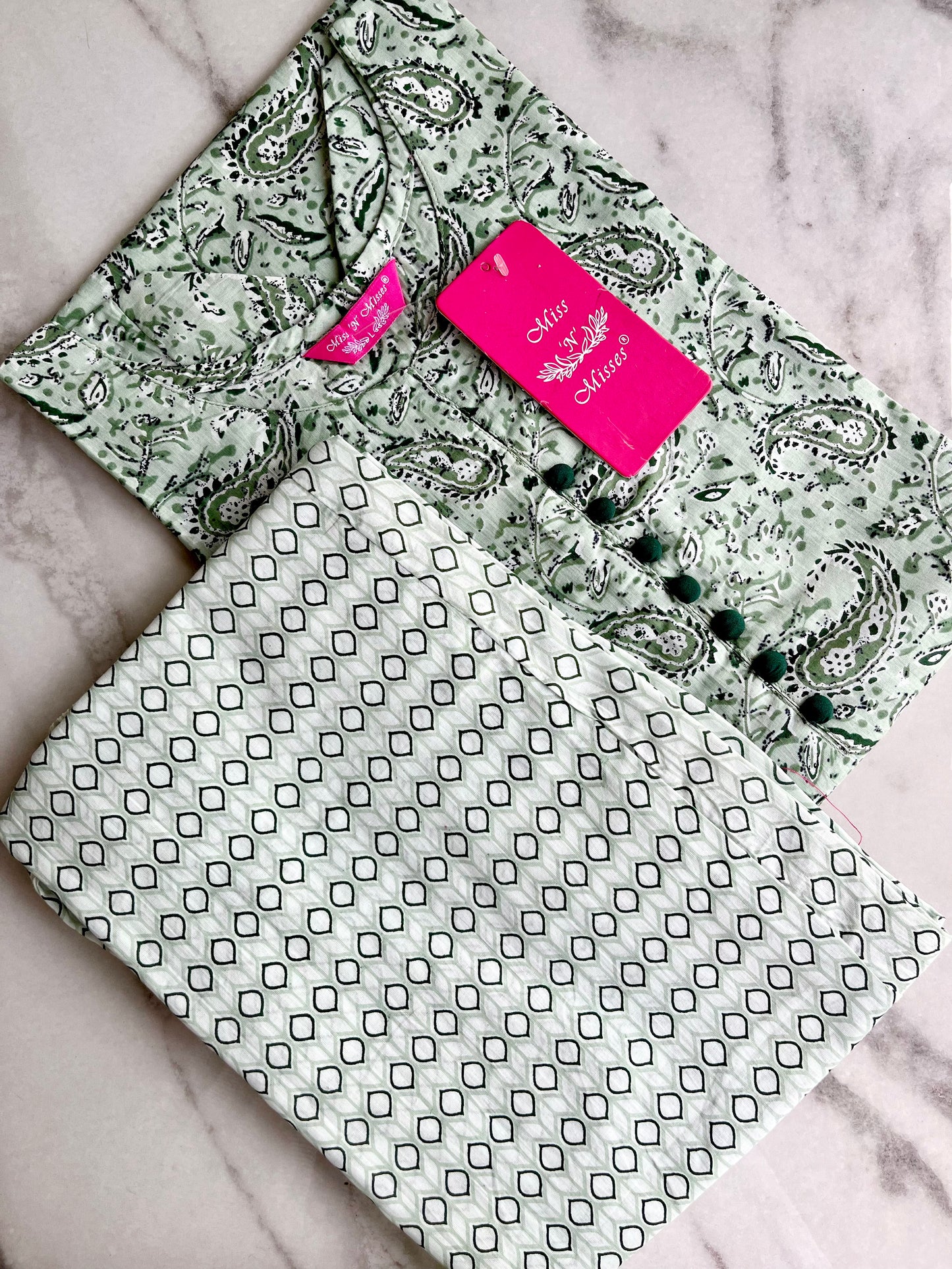Tea Green Paisley Print Kurta With Pant