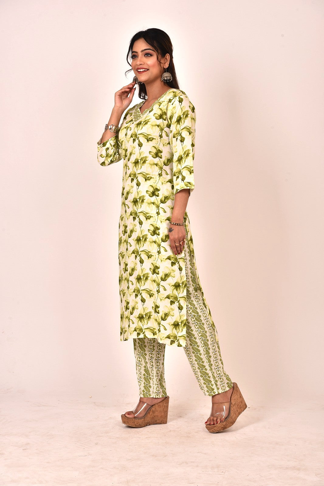 Green Leaf Print Kurta With Pant