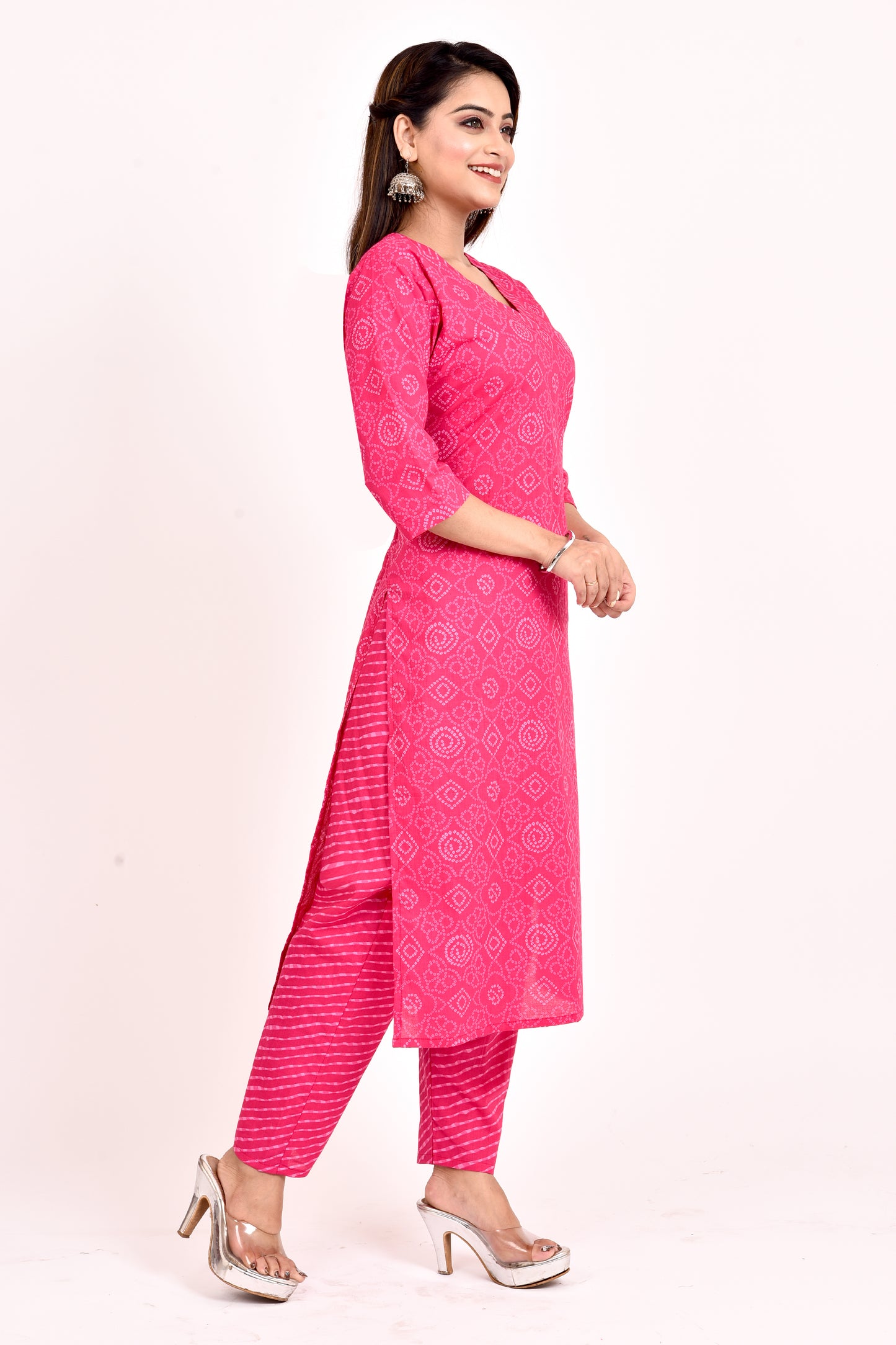 Magenta Pink Bandhani Print Kurta With Pant
