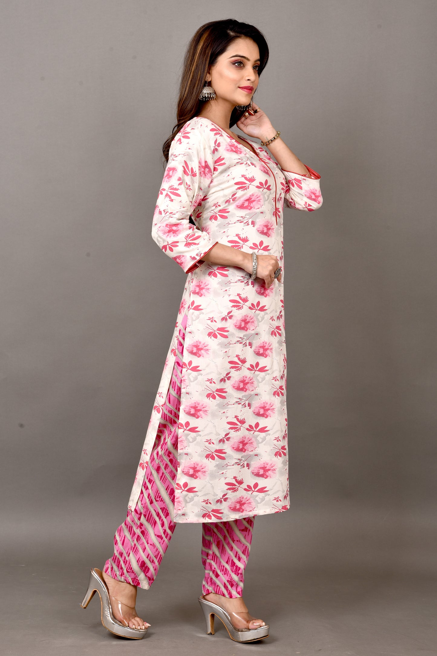 Off-White & Pink Floral Print Kurta With Pant