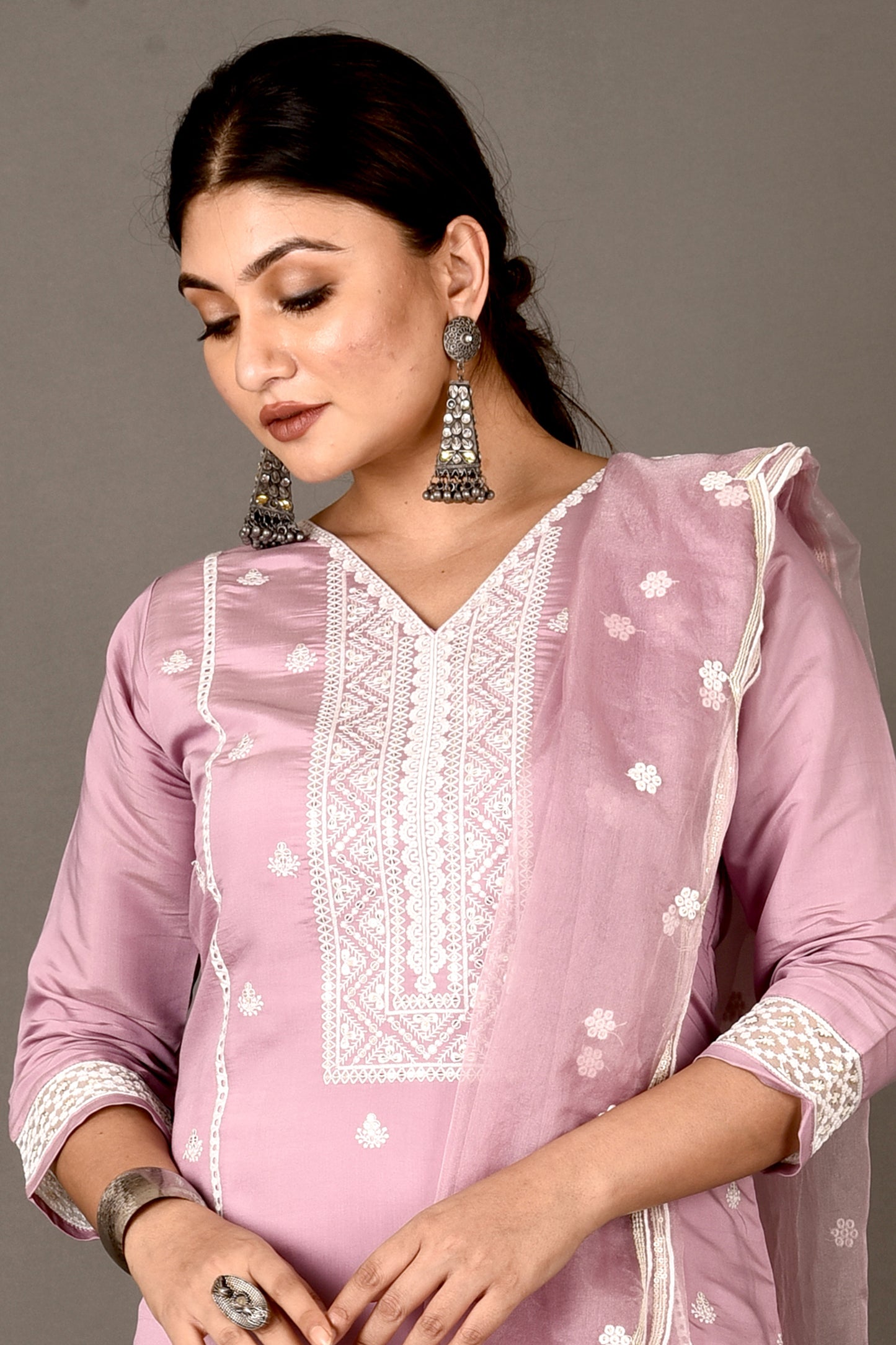 Lilac Embroidered Kurta With Pant & Dupatta