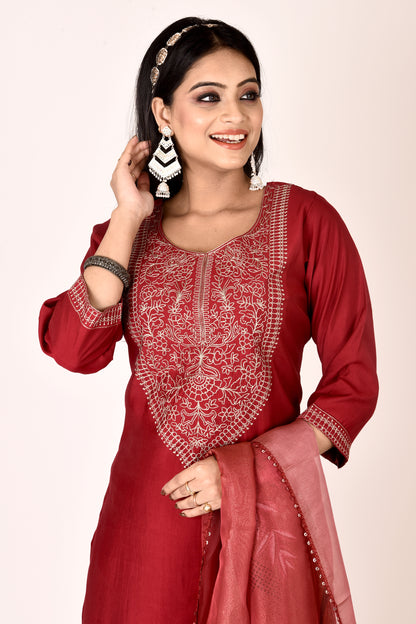 Chili Red Embroidered Kurta With Pant & Dupatta