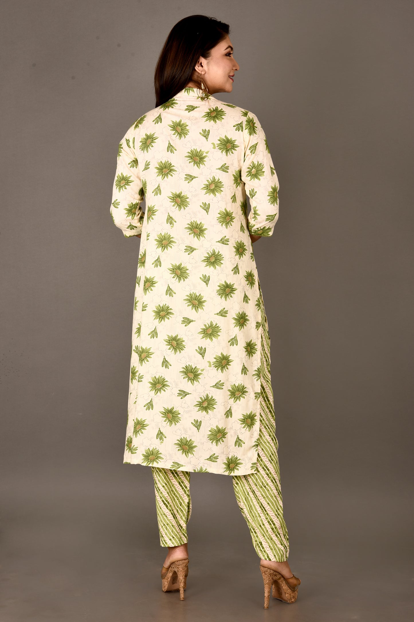 Off-White & Green Dahlia Print Angrakha Kurta With Pant