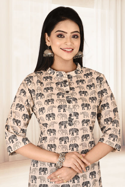 Off-White & Black Elephant Print Straight Kurta