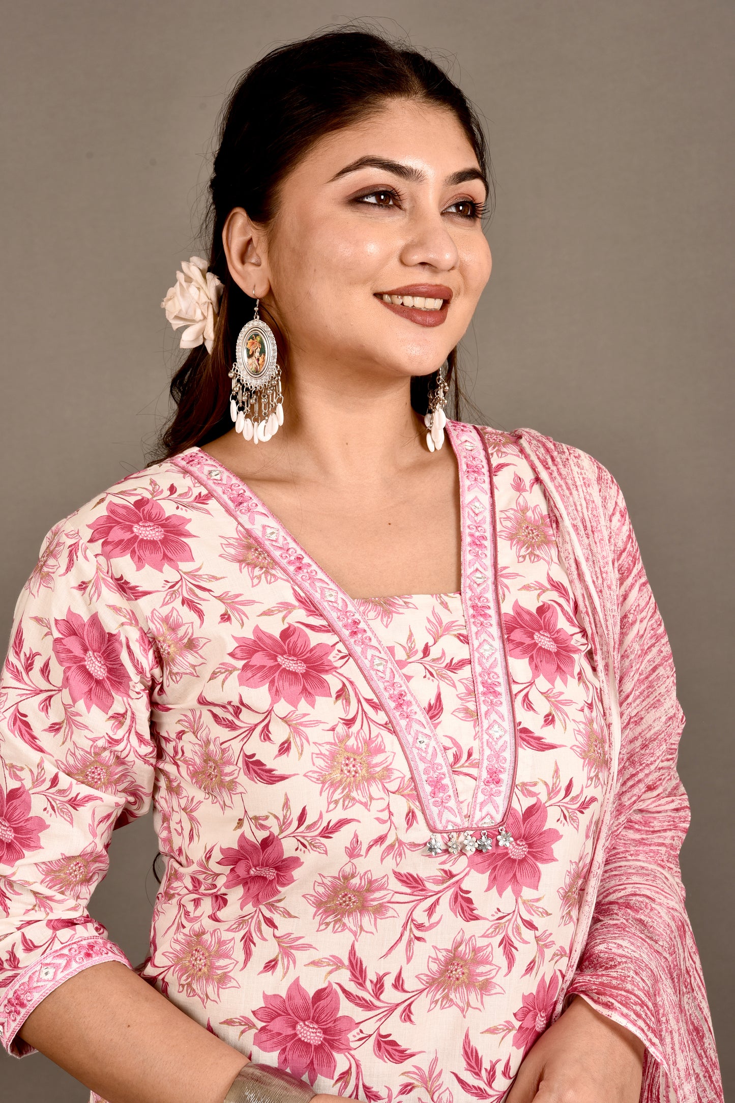 Off-White & Pink Dahlia Print Kurta With Pant & Dupatta