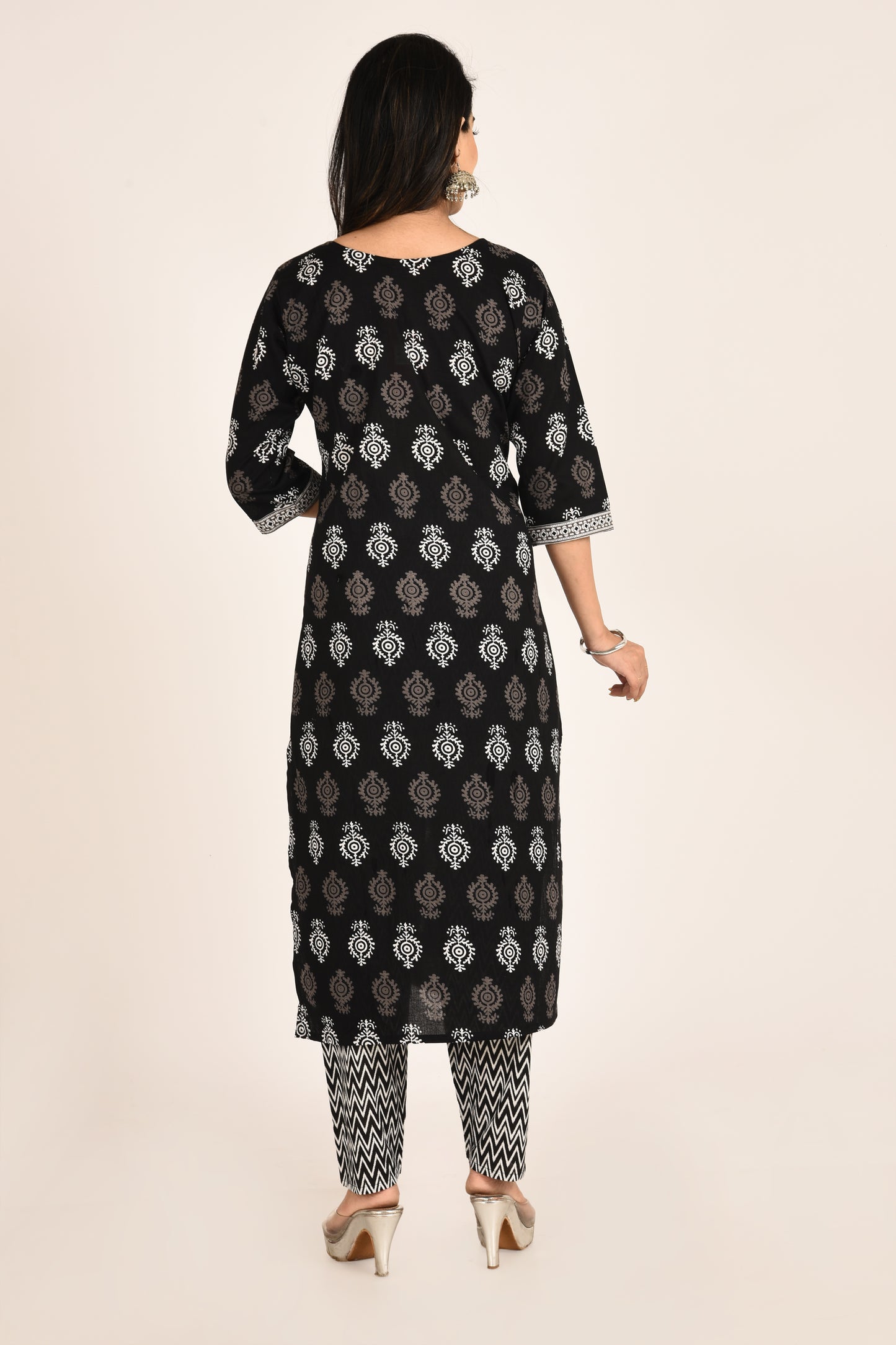 Black Ornate Floral Print Kurta With Pant