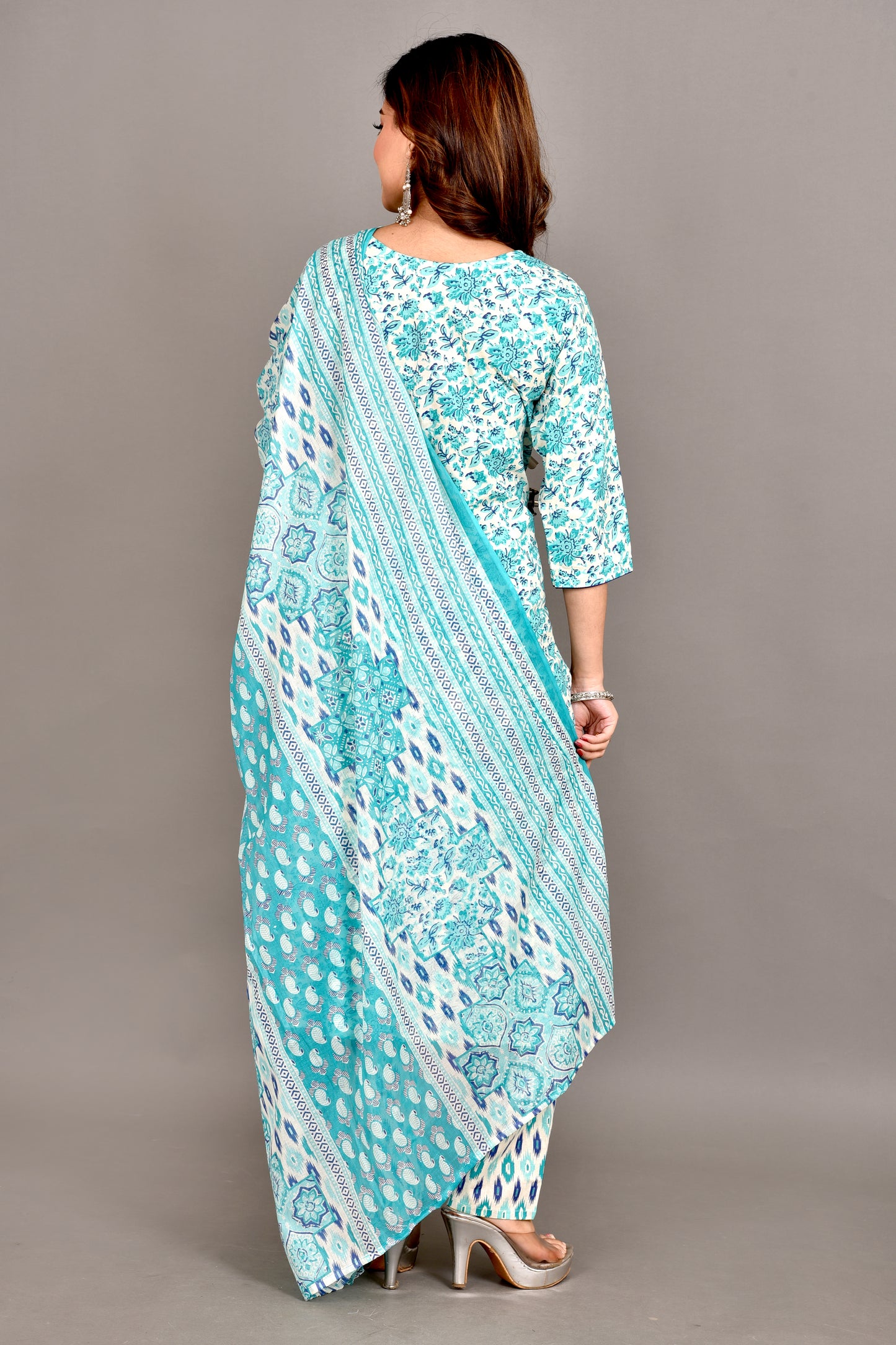 Off-White & Blue Floral Print Kurta With Pant & Dupatta