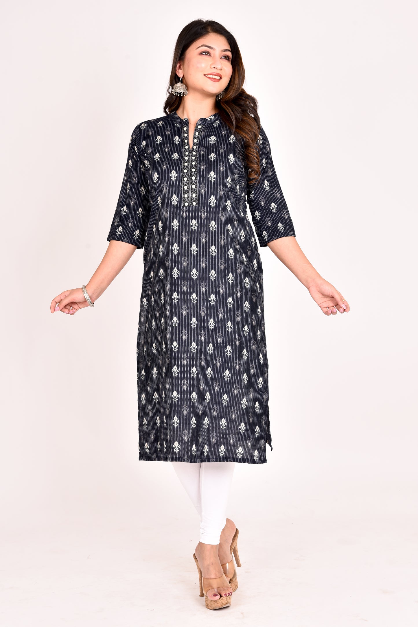 Black Embroidered Threadwork Straight Kurta