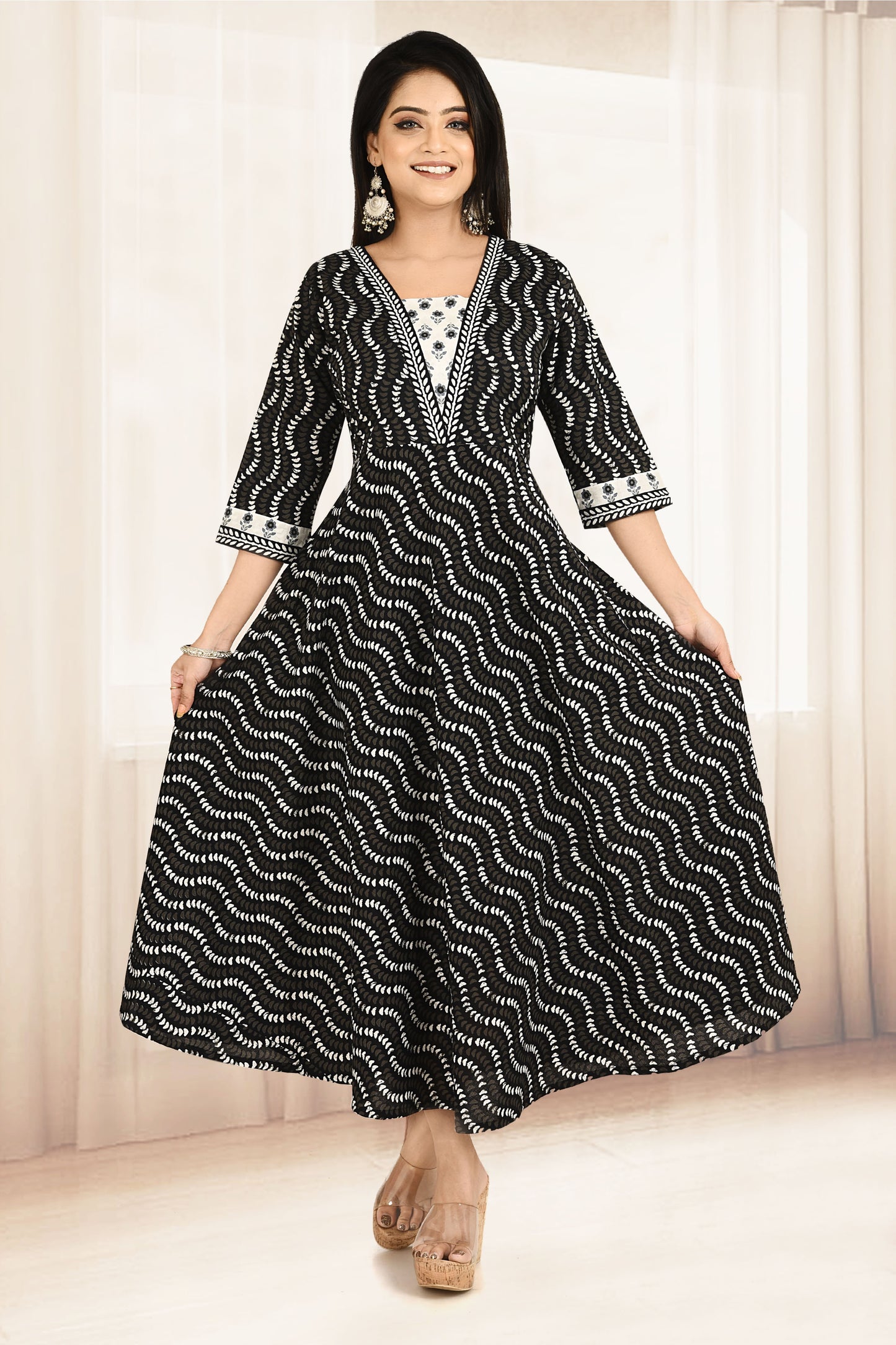 Black Wave Print Flared Kurta