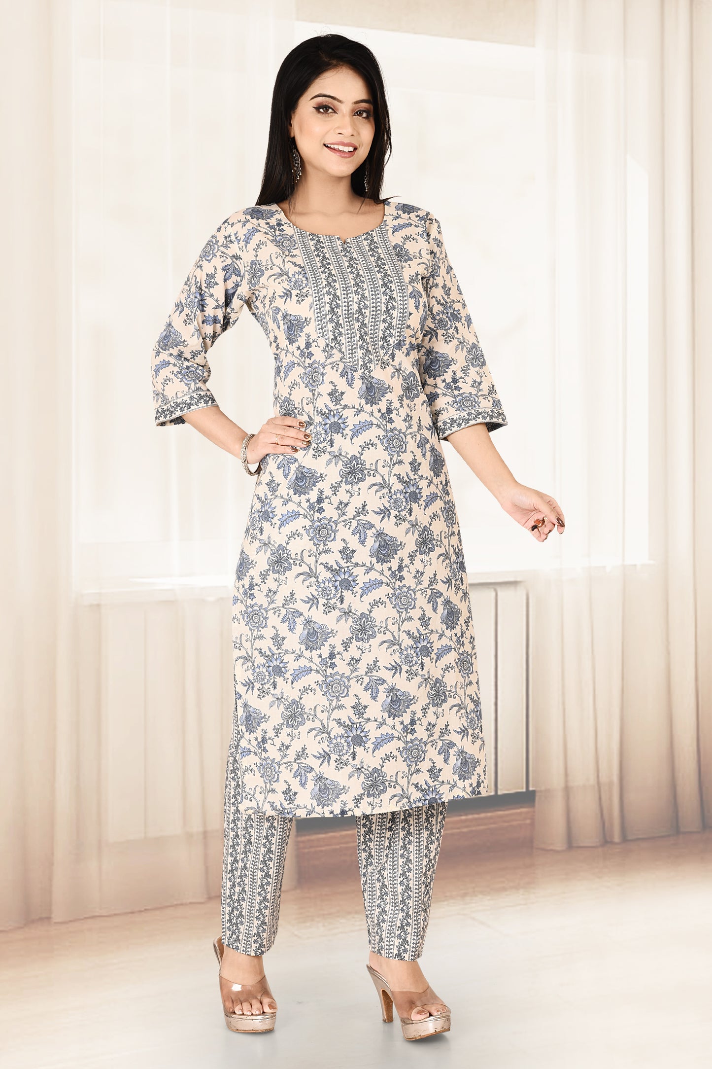 Off-White & Blue Floral Print Kurta With Pant