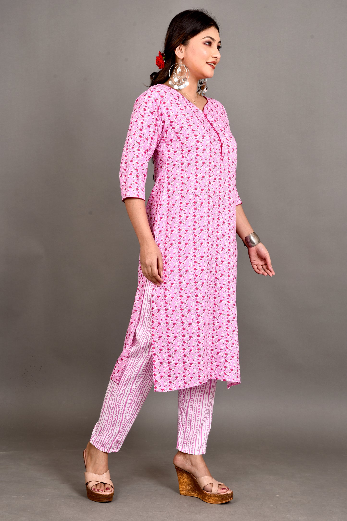 Pink Floral Print Kurta With Pant