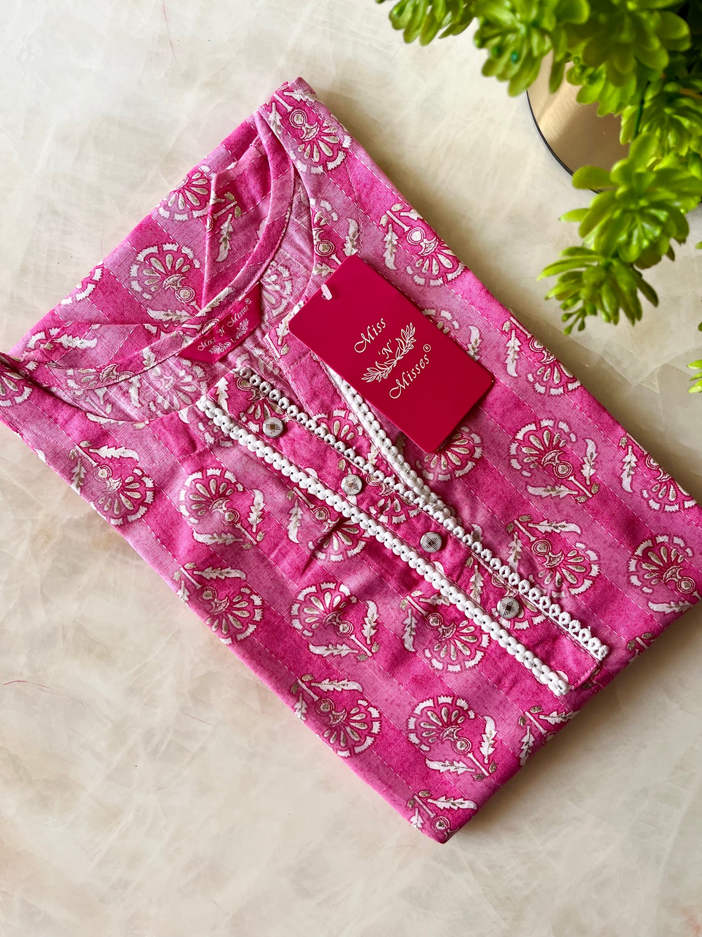 Pink Floral Threadwork Straight Kurta