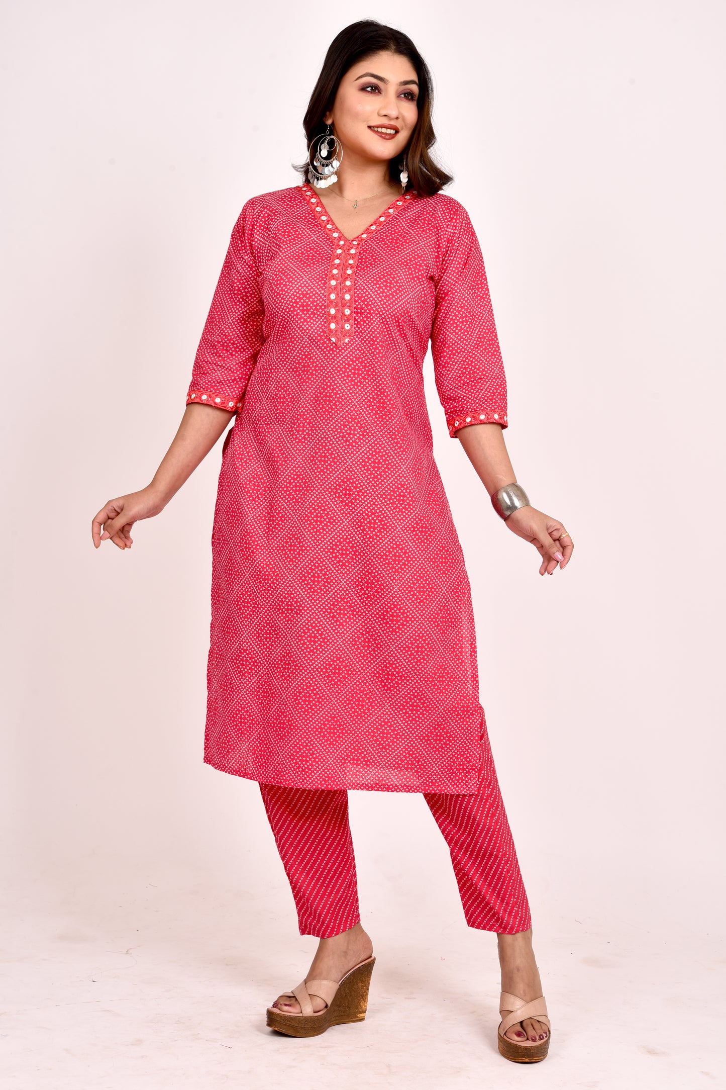 Magenta Pink Bandhani Embroidered Kurta With Pant