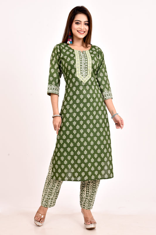 Moss Green Leaf Print Kurta With Pant